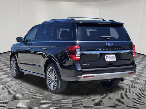 Used 2024 Ford Expedition Limited image 5