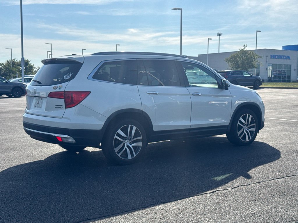 Used 2018 Honda Pilot Touring image 5