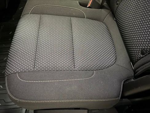 Used 2023 GMC Acadia SLE w/ Driver Convenience Package image 19