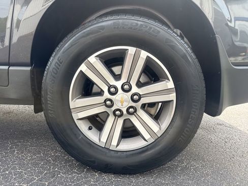 Used 2016 Chevrolet Traverse LT FWD image 11