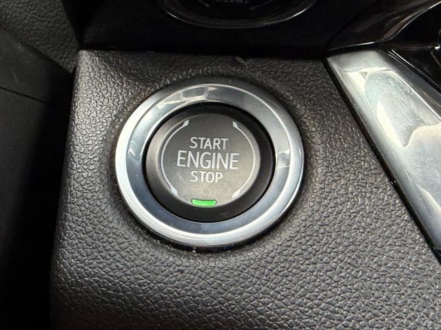 Used 2025 Buick Envista Sport Touring w/ Convenience II Package FWD image 25