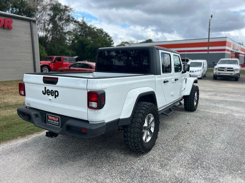 Used 2022 Jeep Gladiator Sport image 5