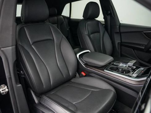 Used 2021 Audi Q8 Premium Plus w/ Premium Plus Package AWD/4WD image 21