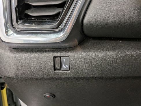 Used 2023 GMC Canyon Elevation w/ Convenience Package image 22