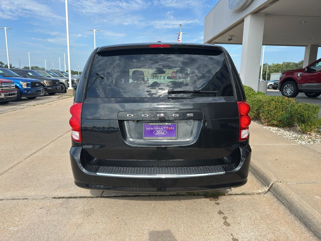 Used 2019 Dodge Grand Caravan SXT FWD image 15