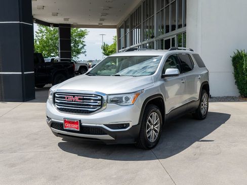 Used 2018 GMC Acadia SLE w/ Driver Alert Package I AWD/4WD image 3