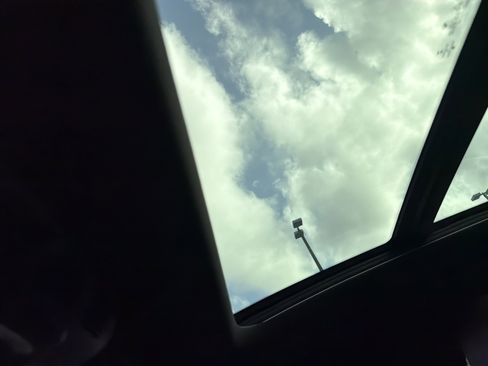 Used 2018 BMW X2 xDrive28i w/ M SportX Package image 27