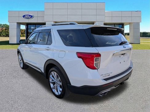 Certified 2023 Ford Explorer Platinum w/ Technology Package image 6