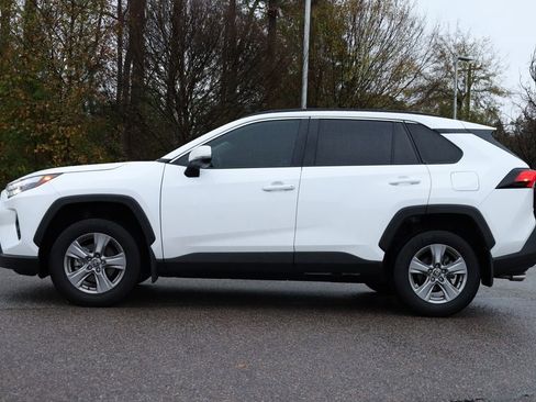 Used 2025 Toyota RAV4 XLE image 16