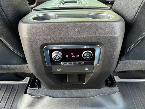 Used 2021 Chevrolet Tahoe LS RWD image 27