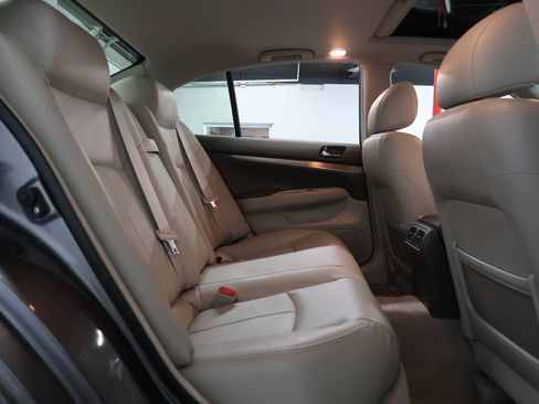 Used 2013 INFINITI G37 Journey w/ Premium Pkg RWD image 37