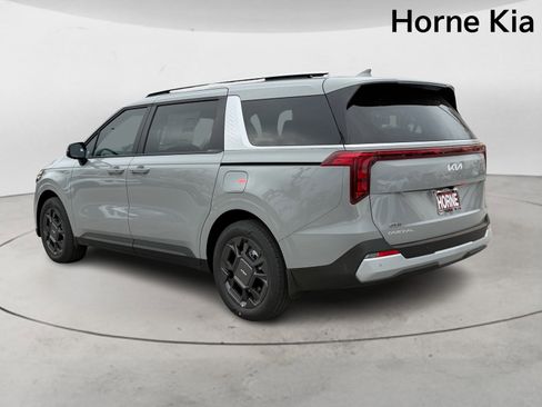 New 2026 Kia Carnival EX image 5