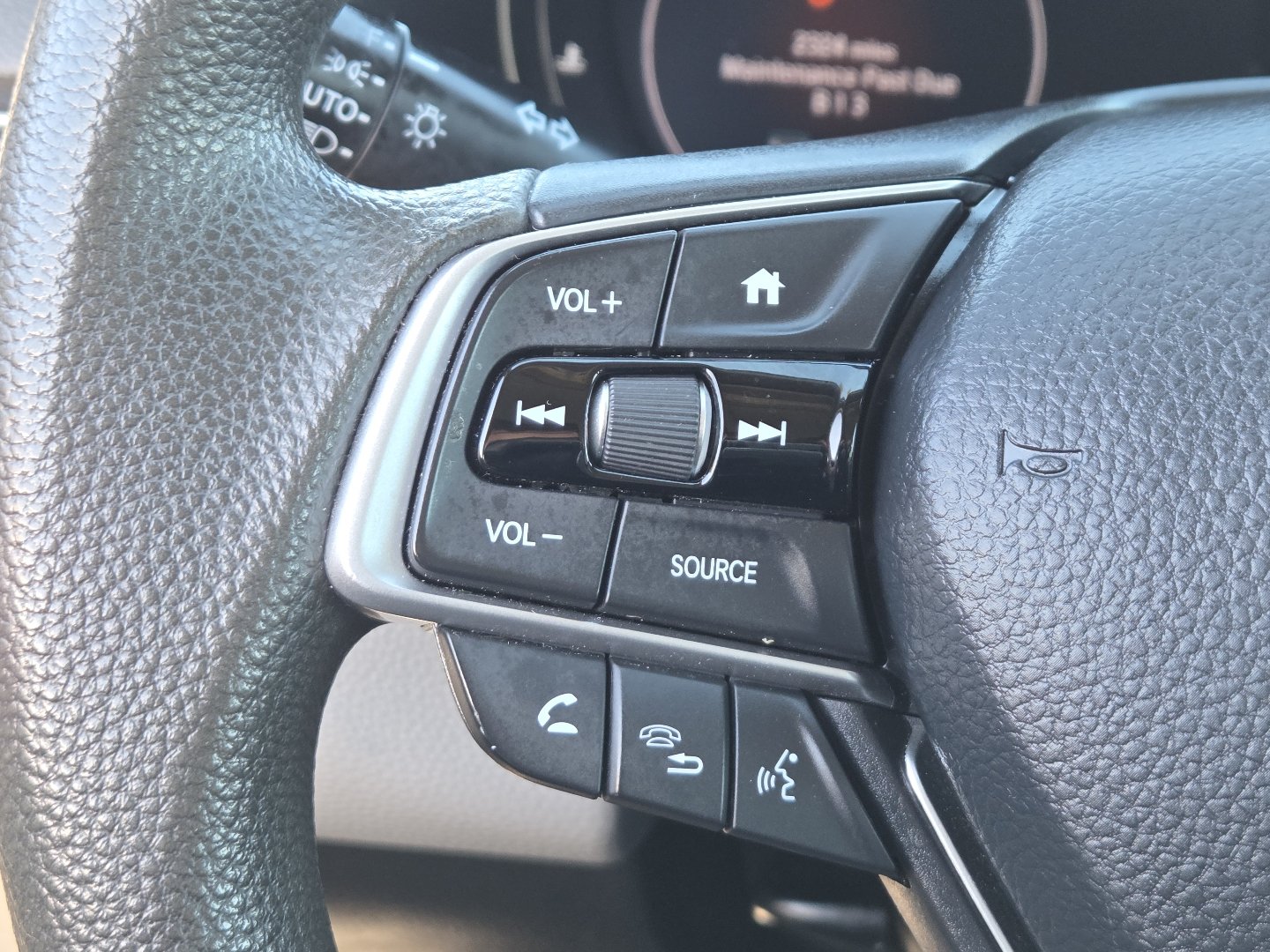 Used 2020 Honda Accord LX image 29