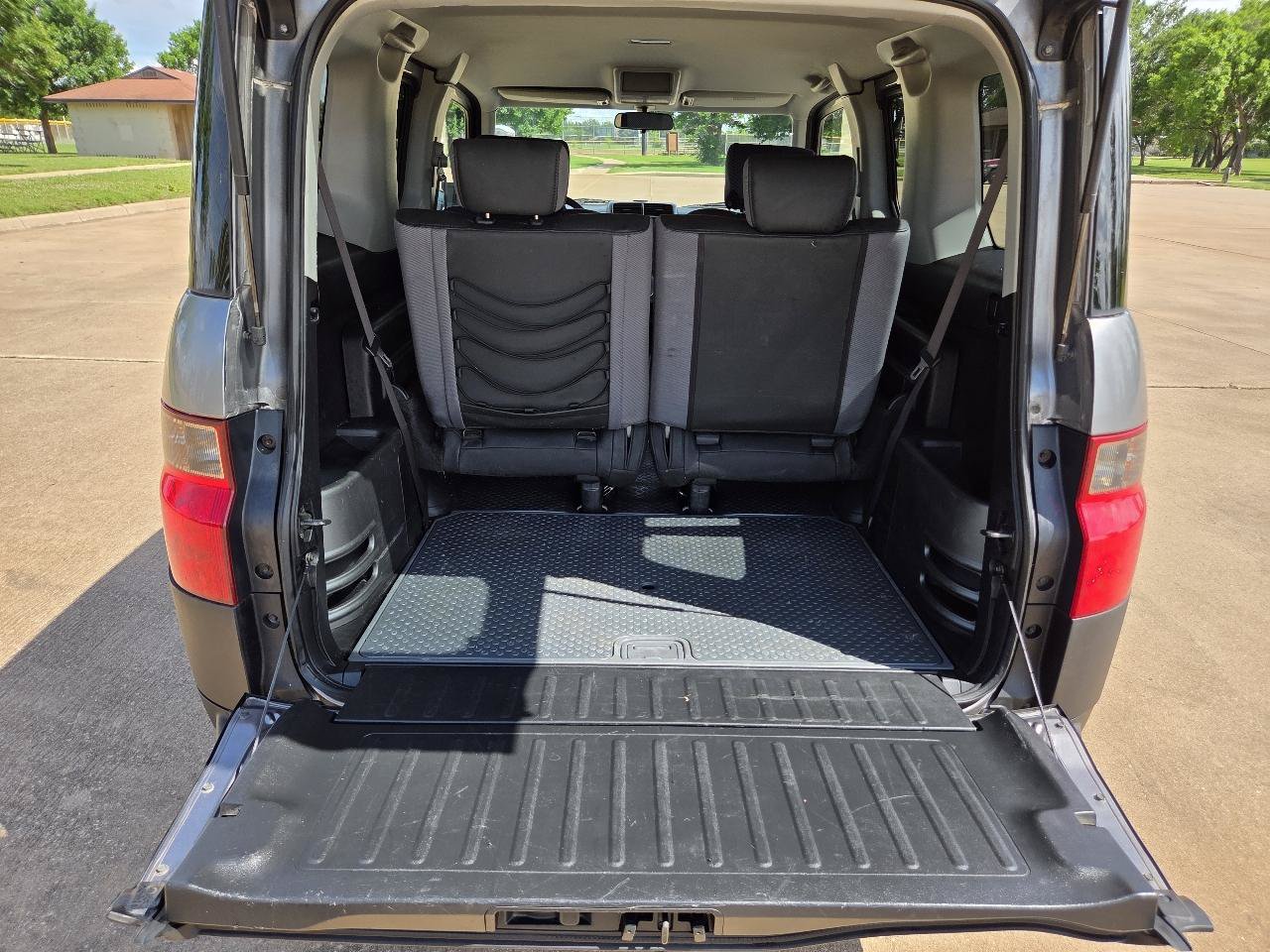 Used 2005 Honda Element EX image 27