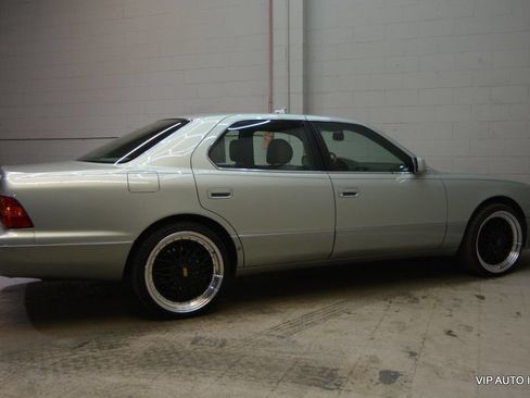Used 1998 Lexus LS 400 RWD image 6