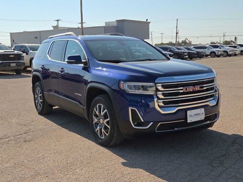 Used 2023 GMC Acadia SLT AWD/4WD image 2