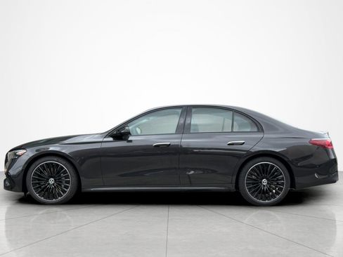 New 2026 Mercedes-Benz E 450 4MATIC Sedan image 2