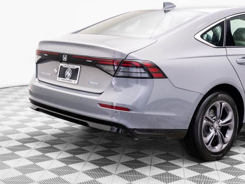 Certified 2025 Honda Accord EX-L image 32