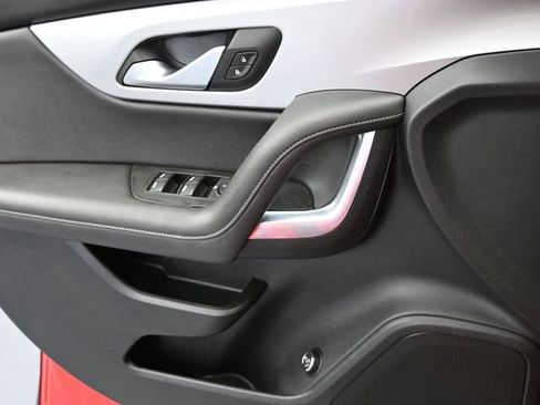 Used 2022 Chevrolet Blazer LT image 37