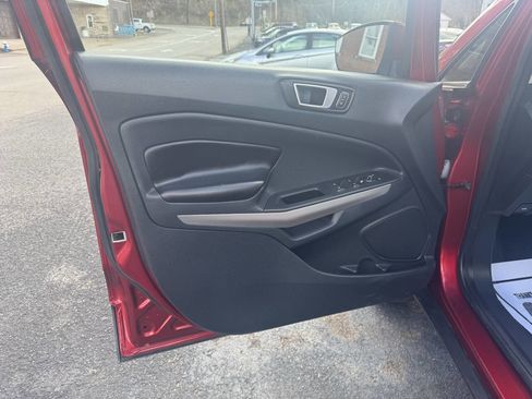 Used 2018 Ford EcoSport Titanium image 11