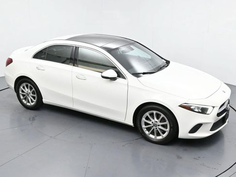 Used 2019 Mercedes-Benz A 220 4MATIC image 34