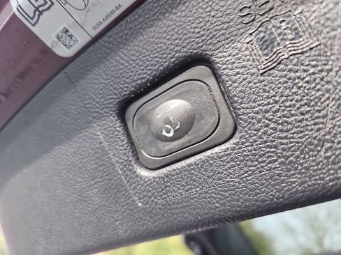 Used 2016 Ford Edge Titanium w/ Technology Package image 13