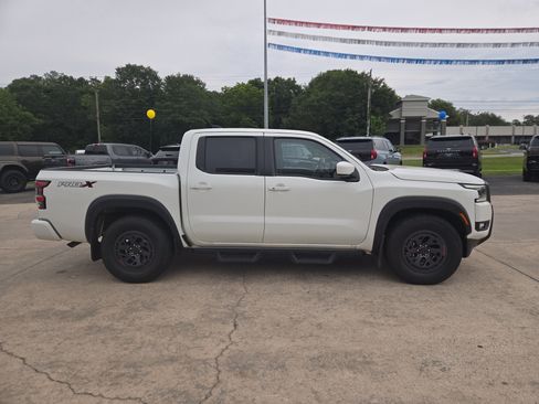Used 2025 Nissan Frontier Pro-X w/ Tow Package RWD image 5