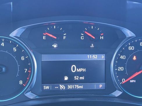 Used 2023 Chevrolet Traverse LT FWD image 25