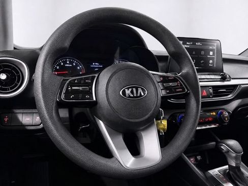 Used 2019 Kia Forte LXS FWD image 20