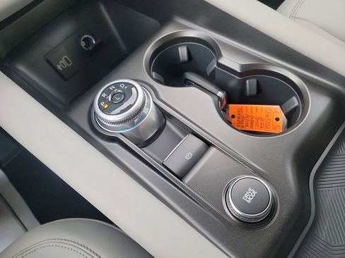 New 2026 Ford Explorer Active w/ Active Comfort Package image 24