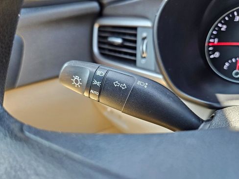 Used 2018 Kia Optima LX w/ Convenience Package FWD image 45