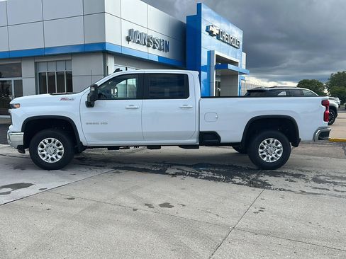 New 2026 Chevrolet Silverado 3500 LT w/ Convenience Package image 1