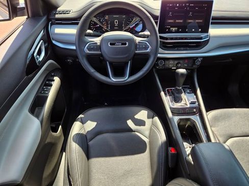 Used 2025 Jeep Compass Limited AWD/4WD image 15