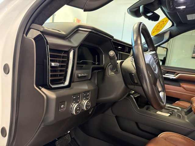Used 2025 GMC Sierra 2500 Denali Ultimate w/ LPO, GMC Protection Package AWD/4WD image 25
