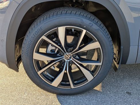 New 2026 Volkswagen Atlas SEL Premium R-Line image 10