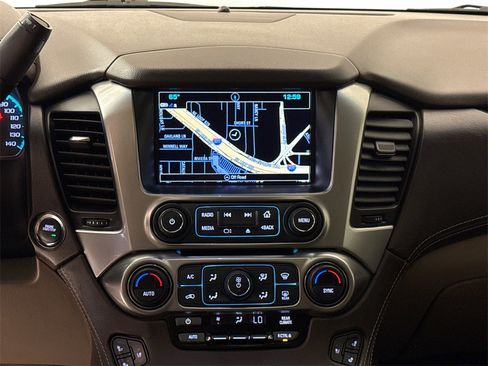 Used 2018 Chevrolet Suburban Premier image 17