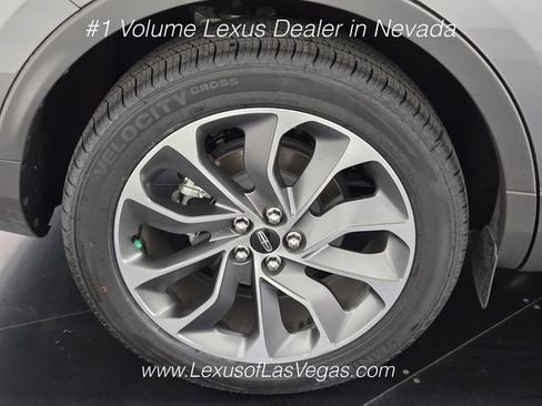 Used 2023 Lincoln Nautilus Reserve FWD image 10