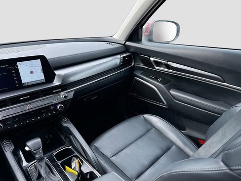 Used 2023 Kia Telluride S FWD image 24