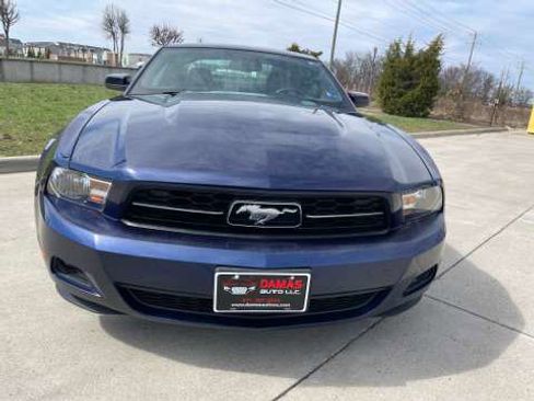 Used 2010 Ford Mustang Coupe RWD image 32