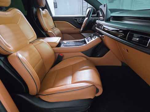 Certified 2023 Lincoln Aviator Black Label w/ Jet Package image 19