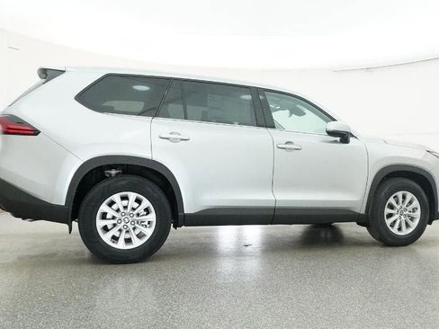 New 2026 Toyota Grand Highlander XLE image 26