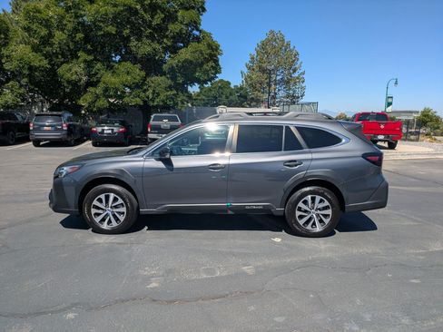 Used 2023 Subaru Outback Premium w/ Popular Package #1 AWD/4WD image 9