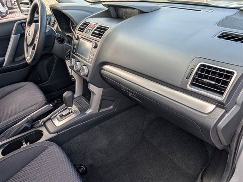 Used 2018 Subaru Forester 2.5i w/ Alloy Wheel Package image 15
