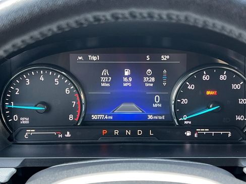 Used 2022 Ford Explorer XLT w/ Equipment Group 202A image 31