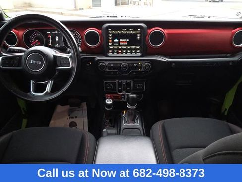 Used 2021 Jeep Wrangler Unlimited Rubicon w/ Xtreme Recon 35" Tire Package image 11