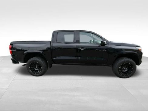 Used 2024 Chevrolet Colorado Z71 w/ Z71 Convenience Package 2 AWD/4WD image 16