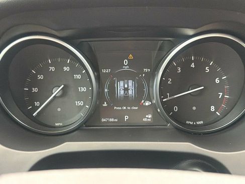 Used 2016 Land Rover Range Rover Evoque SE image 20