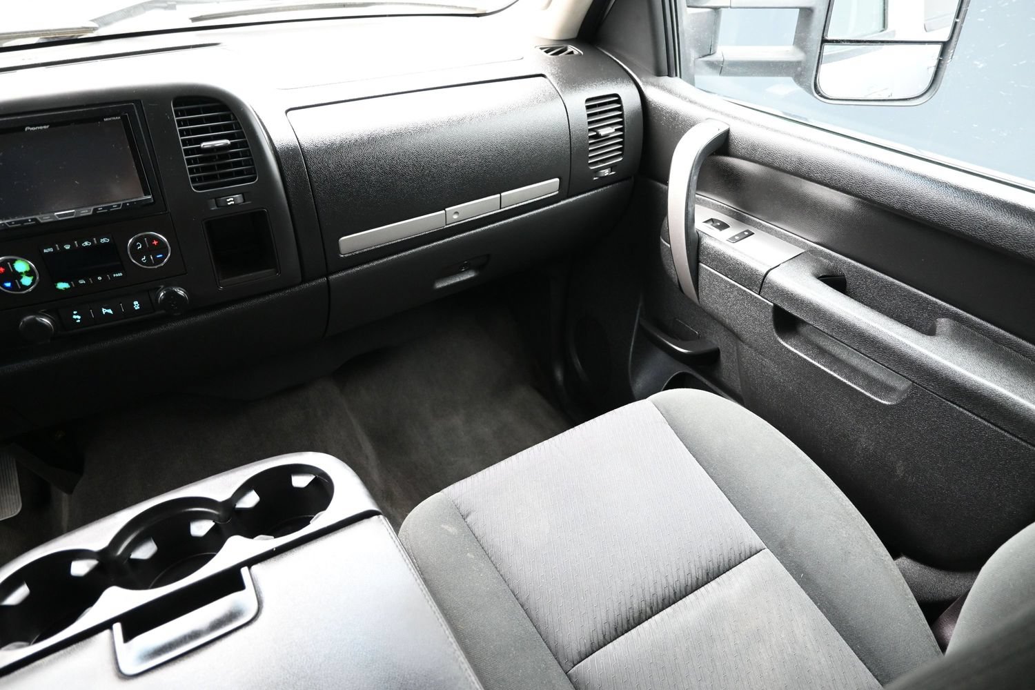Used 2013 Chevrolet Silverado 1500 LT w/ All-Star Edition AWD/4WD image 38