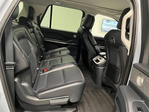 Used 2025 Lincoln Navigator L Reserve image 60