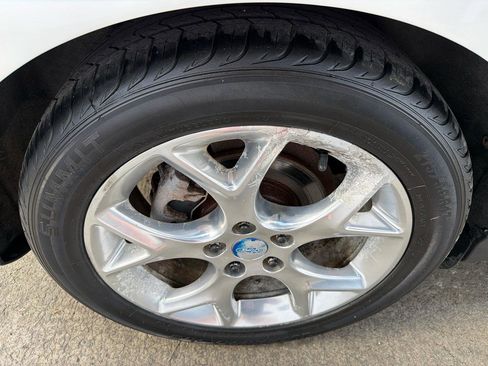 Used 2012 Ford Focus Titanium image 21